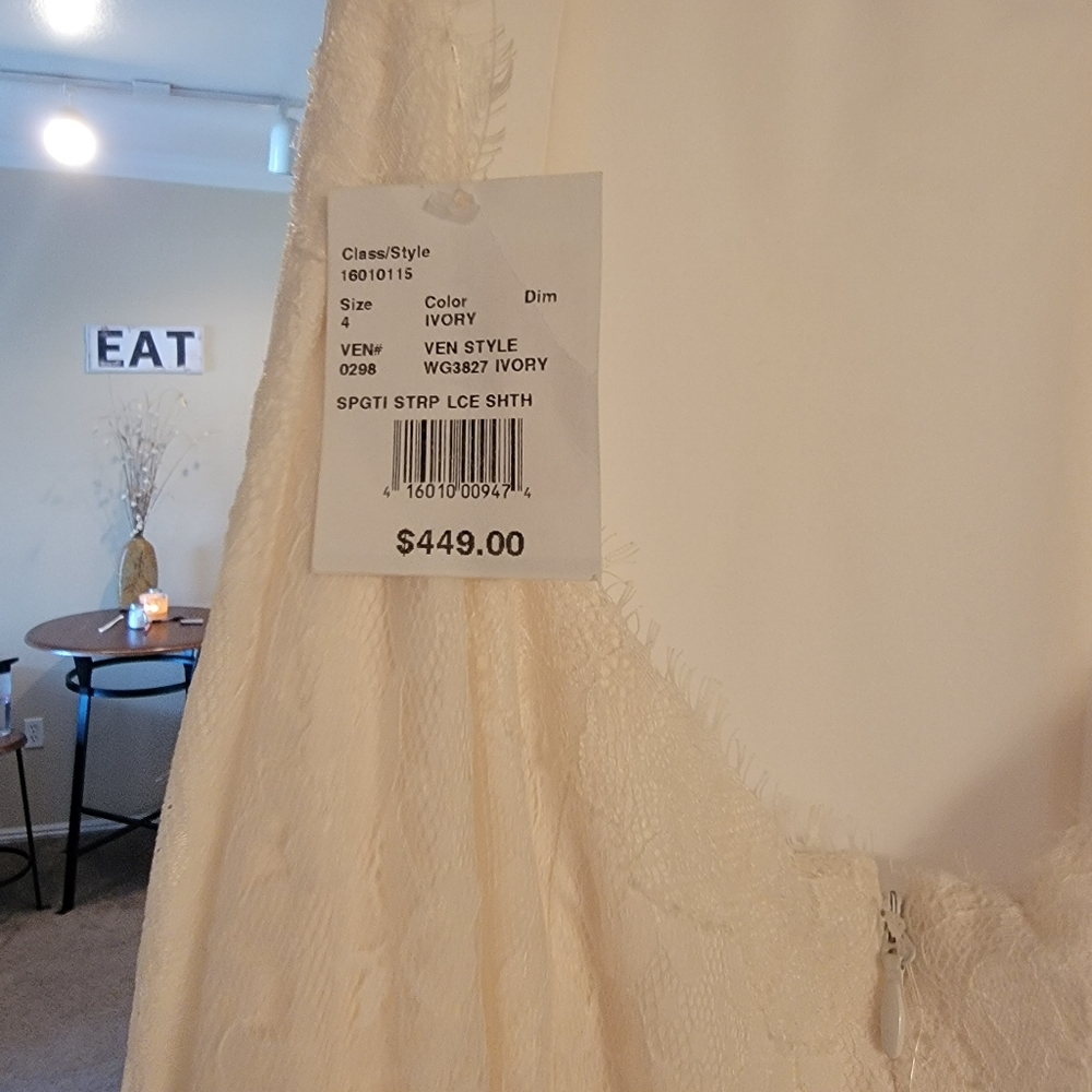 Ivory lace drop back wedding dress - Picture 5 of 11